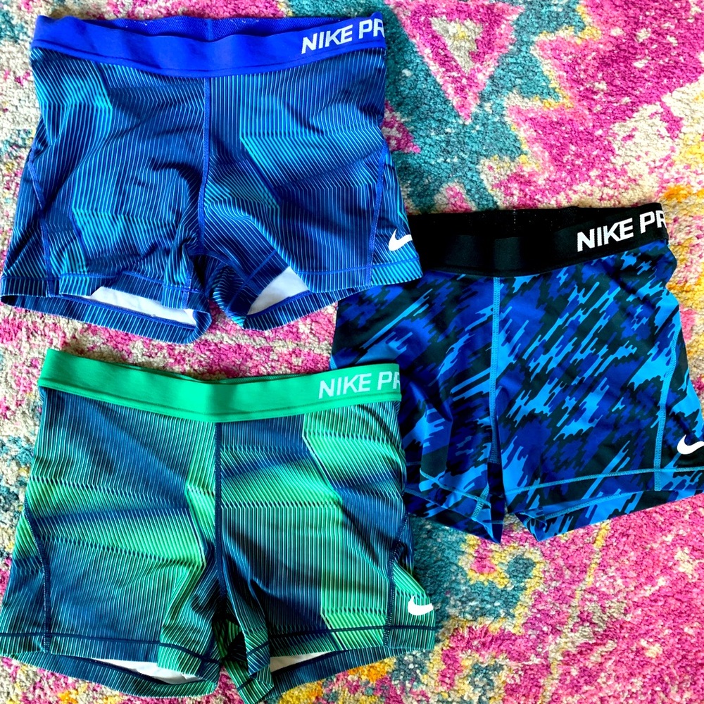 3x Nike Pro Women’s M SPANDEX